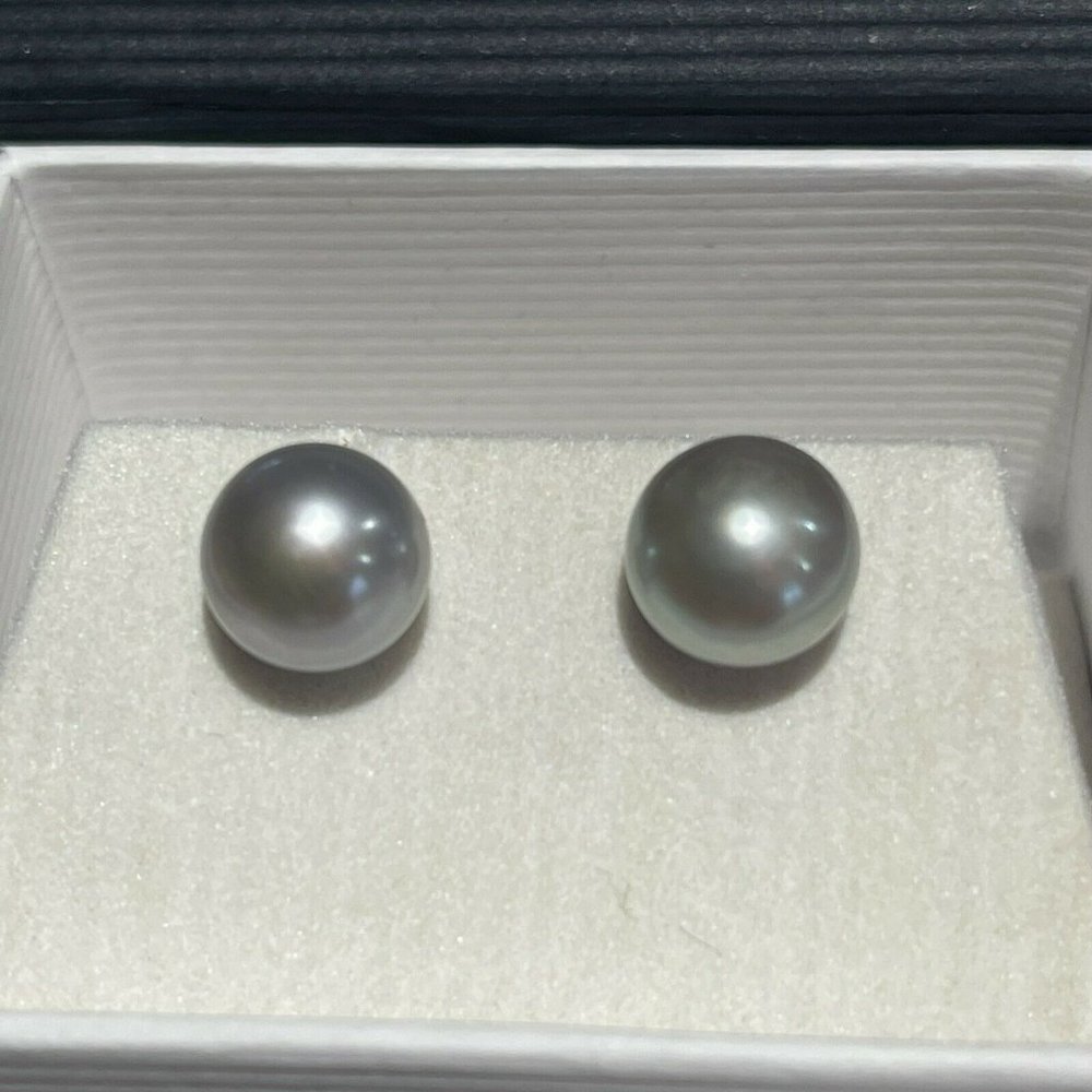NEW 925 Sterling Silver Real 9 mm Gray Cultured Freshwater Pearl Stud Earrings - Picture 4 of 11